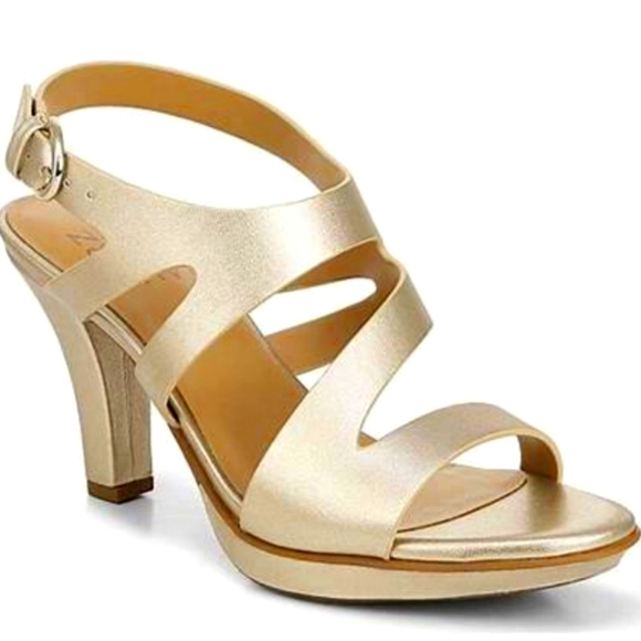 Naturalizer Shoes - NEW Gold NATURAIZER Dee Vegan Leather Comfort Heels NIB